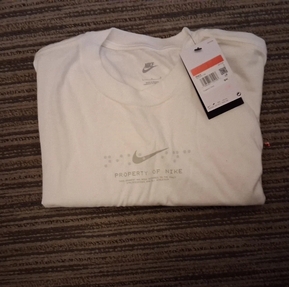 Nike Graphic T-shirt Mens Size Large NWT